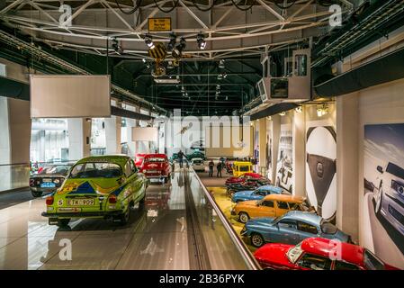 Svezia, Vastragotland, Trollhattan, Saab Car Museum, galleria di auto da corsa SAAB Foto Stock