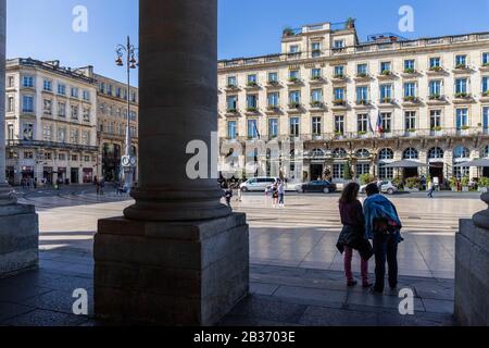 Francia, Gironda, Bordeaux, zona dichiarata Patrimonio dell'Umanità dall'UNESCO, il Triangolo d'Oro, Quinconces distretto, Place de la Comédie, Intercontinental le Grand Hotel Foto Stock