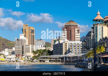 Mauritius, Port-Louis, Port-Louis, Caudan Waterfront, una delle principali attrazioni turistiche della città, ospita molti negozi, ristoranti, hotel e musei Foto Stock