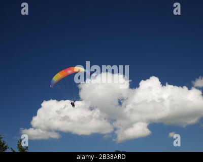 Murren, Regione Dello Jungfrau, Svizzera. Parapendio. Foto Stock