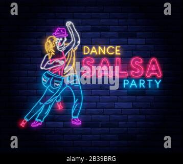 Salsa dance party neon banner con coppia danzante. Luminoso segno neon di ballerini latini. Discoteca neon scritta su muro di mattoni sfondo Foto Stock