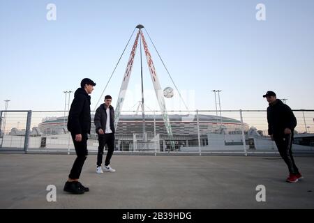 Torino, Italia. 17th Feb, 2020. Calcio, SERIE A TIM 2019-20 nella foto: Allianz STADIUM CLOSED CHAMPIONSHIP FERMO CAUSE CORONA VIRUS Credit: Independent Photo Agency/Alamy Live News Foto Stock