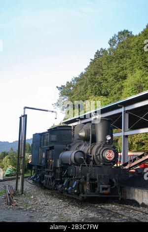 Mostra del vecchio treno a vapore ad Alishan, Taiwan Foto Stock