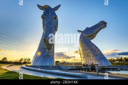 Falkirk, SCOZIA - 30 MAGGIO: I Kelpies: Sculture scozzesi a cavallo da 100 piedi. Foto Stock