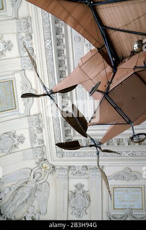 L'originale aereo Clément Ader's Avion III espone al Musée des Arts et Métiers.Paris.France. Foto Stock