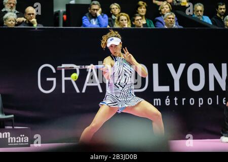 Il 04/03/2020, Lione, Auvergne-Rhône-Alpes, Francia. 6th Sense Women's Tennis Open al Palais des Sports de Gerland. Foto Stock