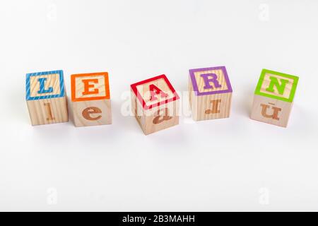 Blocchi in legno Alphabet. Primo piano. Foto creativa. Foto Stock