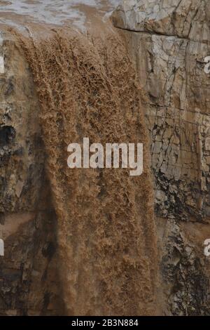 Flash Flood nel deserto di Negev, Israele. Fotografato a Wadi Tzeelim dopo forti piogge Foto Stock