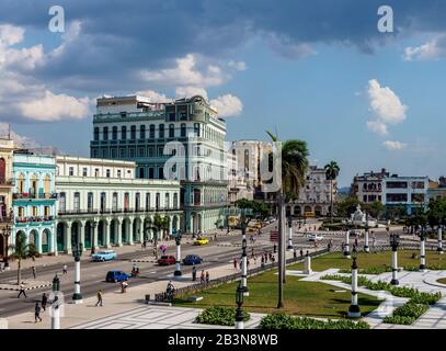 Paseo Del Prado (Paseo De Marti), Vista Sopraelevata, Havana, La Habana Province, Cuba, Indie Occidentali, Caraibi, America Centrale Foto Stock