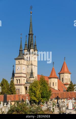 Chiesa Di San Nicola A Piata Unirii (Union Square), Brasov, Regione Transilvania, Romania, Europa Foto Stock