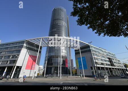 RWE-Turm, Opernplatz, Essen, Nordrhein-Westfalen, Deutschland Foto Stock