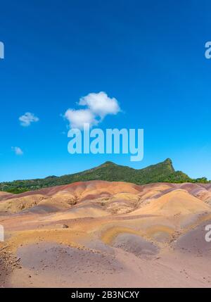 Panoramica Dei Sette Colori Terra Geopark, Chamarel, Black River District, Mauritius, Oceano Indiano, Africa Foto Stock