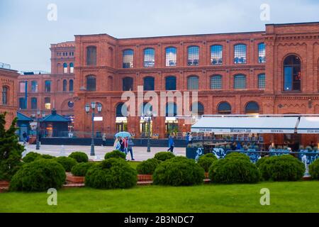 Lodz, POLONIA - 16 SETTEMBRE 2017: Lodz Manufactura è il più grande centro commerciale d'Europa. Foto Stock