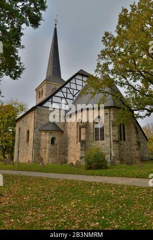 Dorfkirche Stiepel, Brockhauser Strasse, Stiepel, Bochum, Nordrhein-Westfalen, Deutschland Foto Stock