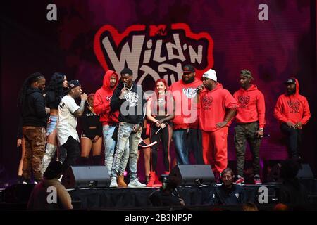 Sunrise FL - 04 MARZO: Pretty Vee, Emmanuel Hudson, Yvng Swag, Lil JJ, Rip Micheals, Nick Cannon, Big Mack e Justina si esibiscono durante il Wild 'n Out Live al BB&T Center il 4 Marzo 2020 a Sunrise, Florida. Credito: mpi04/MediaPunch Foto Stock