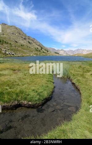 Lago di Cristol o Cristol nel Massif des Cerces, Brianconnais o Briançonnais, Hautes-Alpes Francia Foto Stock