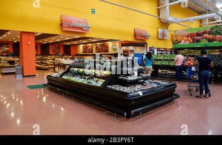 Walmart, Acapulco, Messico Foto Stock