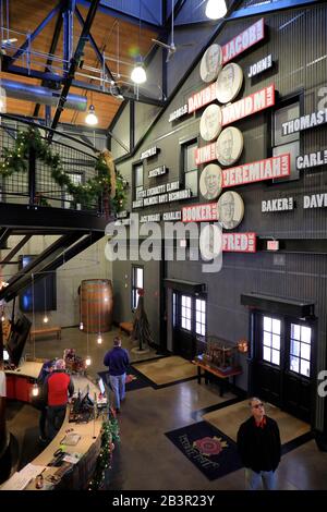 Vista interna di Jim Beam American Stillhouse.Jim Beam Distillery.Clermont.Kentucky.USA Foto Stock