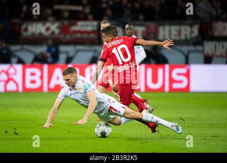 Leverkusen, Germania. 04th Mar, 2020. Kerem DEMIRBAY (r.LEV) in duelli contro Grischa PROEMEL (Promel, UB), azione, fallo, calcio DFB Cup quarto-finale, Bayer 04 Leverkusen (LEV) - Union Berlin (UB), il 04.03.2020 a Leverkusen/Germania. | utilizzo credito mondiale: DPA/Alamy Live News Foto Stock