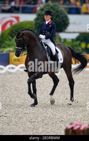 Emma Hindle (GBR) riding Lancet - Giochi equestri mondiali, Aachen, - 25 agosto 2006, il Grand Prix Special Foto Stock