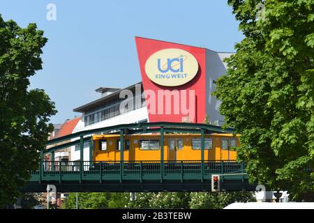 Uci Kinowelt, Colosseum, Schoenhauser Allee, Prenzlauer Berg, Berlin, Deutschland / Schönhauser Foto Stock