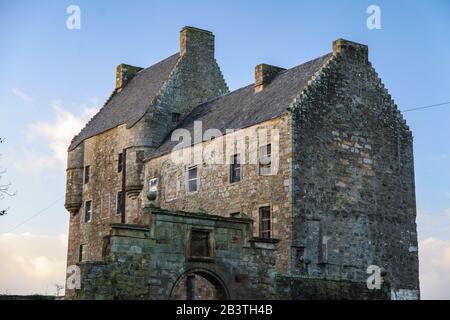 Midhope Castle rappresenta Lallybroch nella serie TV di Outlander. Foto Stock