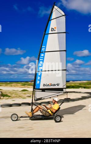 Strandsegeln, Strandsegler, Landsailing Su Bonaire Foto Stock