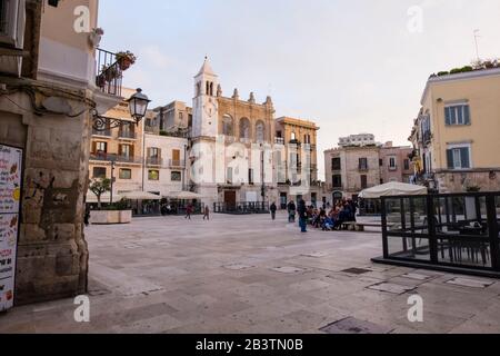 Piazza Mercantile, quartiere antico, Bari, Puglia, Italia Foto Stock