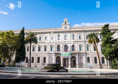 Università Degli Studi Di Bari Aldo Moro, Piazza Umberto I, Bari, Puglia, Italia Foto Stock