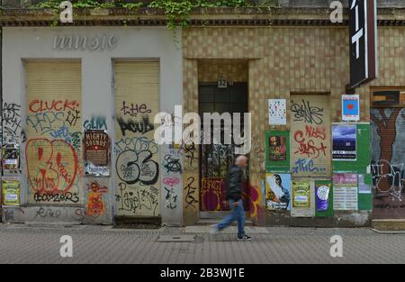 Graffiti, Wiener Strasse, Kreuzberg di Berlino, Deutschland Foto Stock