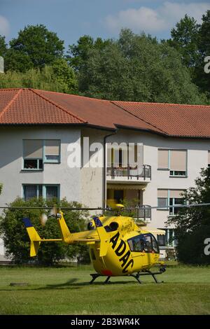 Adac Hubbschrauber, Christoph 71, Altenpflezentrum, Kloster Lehnin, Lehnin, Brandenburg, Deutschland Foto Stock