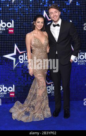 La Foto Deve Essere Accreditata ©Alpha Press 079965 05/03/2020 Anne Sophie Flury E Roman Kemp The Global Awards 2020 A Eventim Apollo Hammersmith London Foto Stock