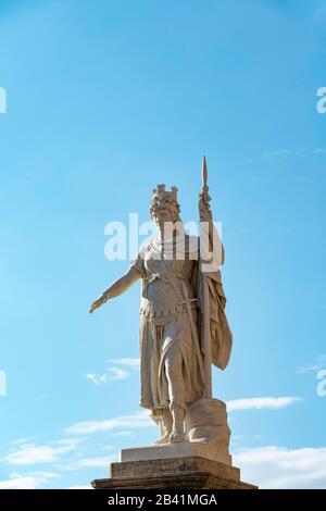 Statua Neoclassica, Statua Della Liberta, Piazza Della Liberta, Città Di San Marino, San Marino Foto Stock