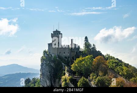 Torre Falesia, Seconda Torre, antica torre di avvistamento, Monte Titano, San Marino Foto Stock