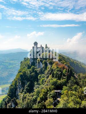 Torre Falesia, Seconda Torre, antica torre di avvistamento, Monte Titano, San Marino Foto Stock