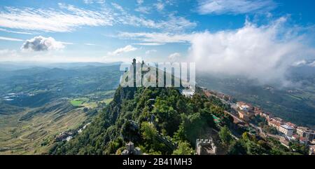 Torre Falesia, Seconda Torre, antica torre di avvistamento, Monte Titano, San Marino Foto Stock