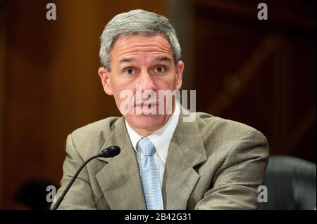 Washington, Stati Uniti. 05th Mar, 2020. Ken Cuccinelli, Senior Official Che Svolge Le Funzioni del Vice Segretario, Dipartimento della sicurezza interna degli Stati Uniti parla in occasione di un'audizione del Senato Homeland Security and Governmental Affairs Committee a Washington, DC. Credit: Sopa Images Limited/Alamy Live News Foto Stock