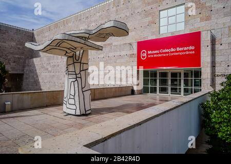 Il Museo della Collezione Berardo è un museo di arte moderna e contemporanea a Belém, un quartiere di Lisbona, Portogallo Foto Stock