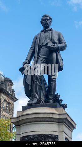 Statua di David Livingstone nella città di Glasgow vicino alla cattedrale di Glasgow Foto Stock