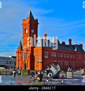 L'Edificio Pierhead in Cardiff Bay è parte del National Assembly for Wales station wagon. Un grado che ho elencato la costruzione. Foto Stock