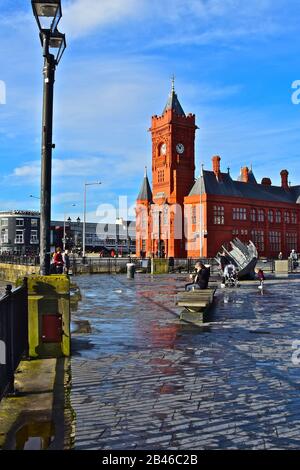 Il Red Brick Pierhead Building nella baia di Cardiff fa parte dell'Assemblea Nazionale per la tenuta del Galles. Un edificio classificato di grado i. Foto Stock