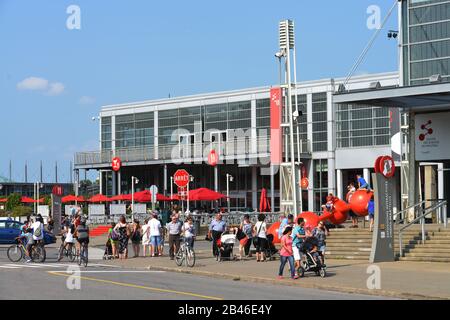 Wissenschaftsmuseum, ´MOntreal Science Centre´, King Edward Pier, Montreal, Quebec, Kanada Foto Stock