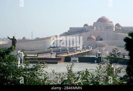 Ambedkar Memorial Park, Dr. Bhimrao Ambedkar Samajik Parivartan Prateek Sthal, parco pubblico, memoriale, Gomti Nagar, Lucknow, Uttar Pradesh, India, Asia Foto Stock