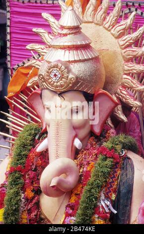 Lord Ganesha Idol, Ganesh Festival, Mumbai, Maharashtra, India, Asia Foto Stock