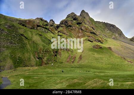 Europa, Islanda, nell'Arcipelago di Vestmann, isola di Heimaey, nel campo da golf di Herjolfsdalur Foto Stock