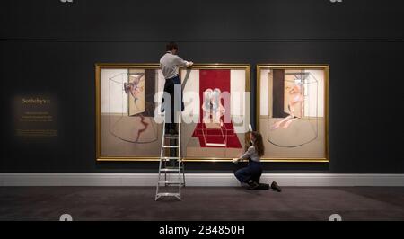 Sotheby’s, Londra, Regno Unito. 6th marzo 2020. Si stima che un lavoro del Landmark 20th Century, opera dell’artista più prezioso della Gran Bretagna, Francis Bacon, venderà oltre 60 Milioni di dollari alla prossima vendita di Arte Contemporanea di Sotheby a New York a maggio. Il primo esempio della serie Iconica di trittici di grande formato di Bacon che compariranno all'asta dal 2014 è ispirato all'Oresteia di Aeschylus. Credito: Malcolm Park/Alamy Live News. Foto Stock