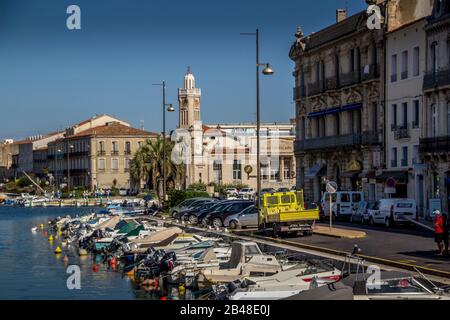 Sete, Francia - 01october 2014: Città sede in Francia, barche e canali che possono essere visti dalla maggior parte dei ristoranti della città Foto Stock