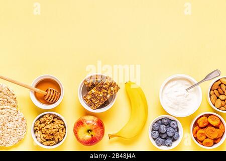 Snack sani concetto, vista dall'alto. Foto Stock