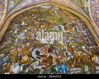 Isfahan, Iran. 23rd aprile 2017. Murale nel palazzo Chehel Sotun nella città iraniana di Isfahan, preso il 23 aprile 2017. | utilizzo credito mondiale: DPA/Alamy Live News Foto Stock