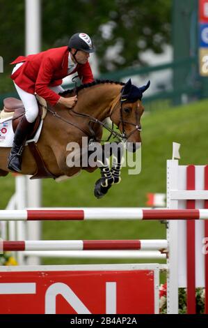 Affidabilità NC Grand Prix - Ian Millar (CAN) di equitazione in stile presso il National Abete rosso di prati, Giugno 2006 Foto Stock